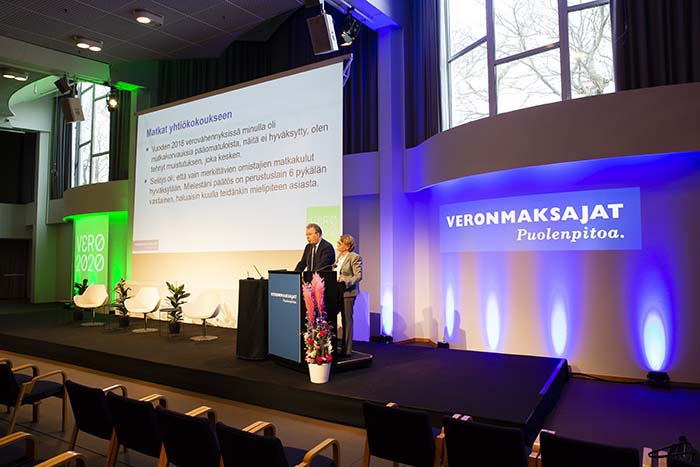Verotapahtuman kestosuosikki on joka vuosi Verojuristi vastaa –luento, jossa johtavat verojuristit Juha Koponen ja Päivi Kaari vastaavat yleisön lähettämiin verokysymyksiin.